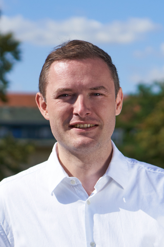 andreas_hille.jpg andreas_hille.jpg