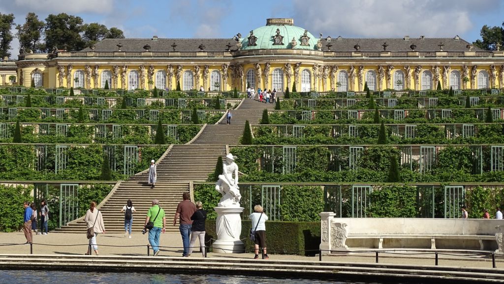 schloss-sanssouci
