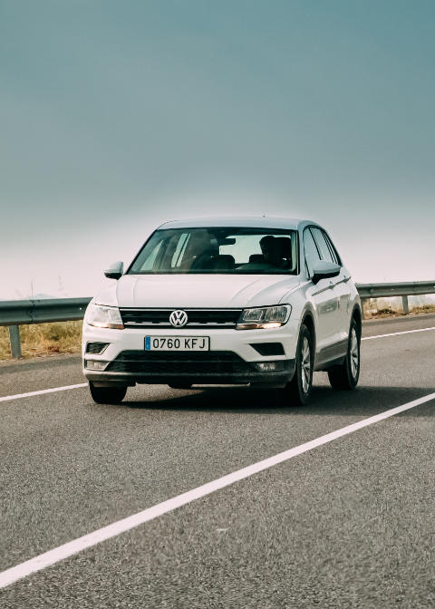 Image der Automobilindustrie, z.B. ein Auto oder Zahnrad. Symbolisiert die Intervista AG Lösungen für komplexe System- und Produktentwicklungsprozesse in der Autoindustrie
